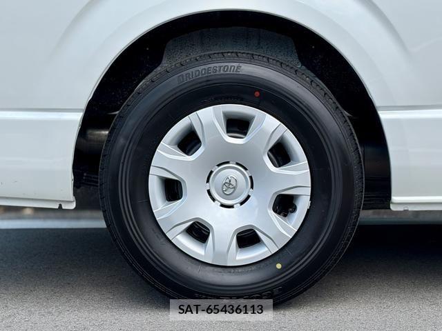 Toyota HIACE WAGON 2026-04 7454700-21