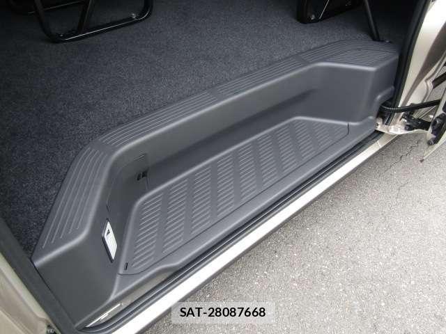 Toyota HIACE WAGON 2025-04 7454698-12