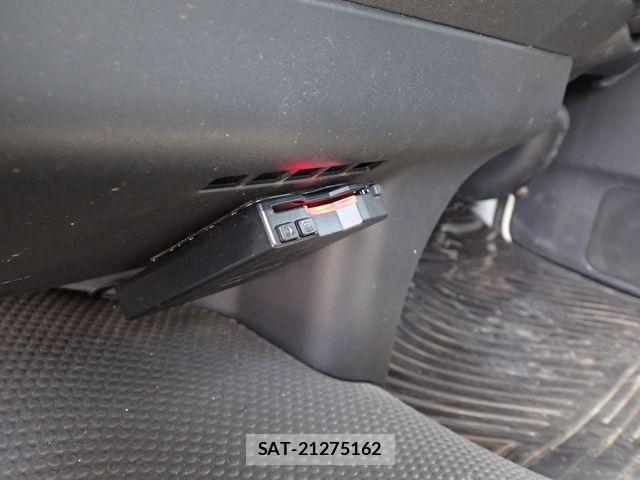 Toyota HIACE WAGON 2018-06 7500846-13