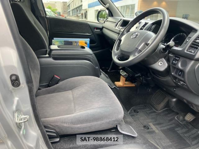 Toyota HIACE WAGON 2017-01 7562218-12