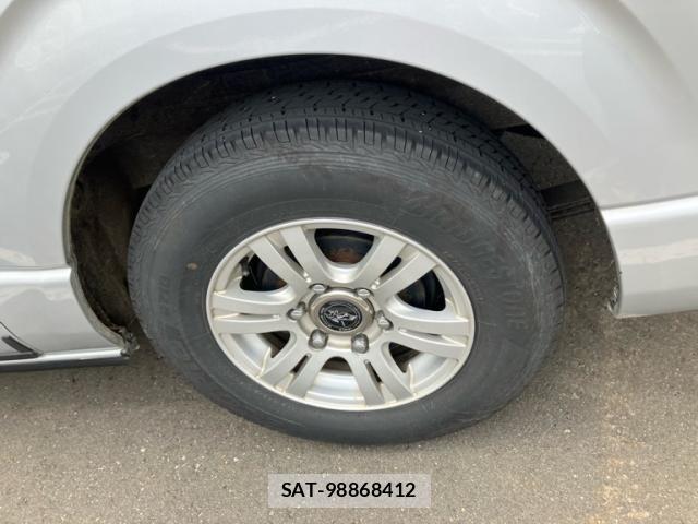 Toyota HIACE WAGON 2017-01 7562218-7