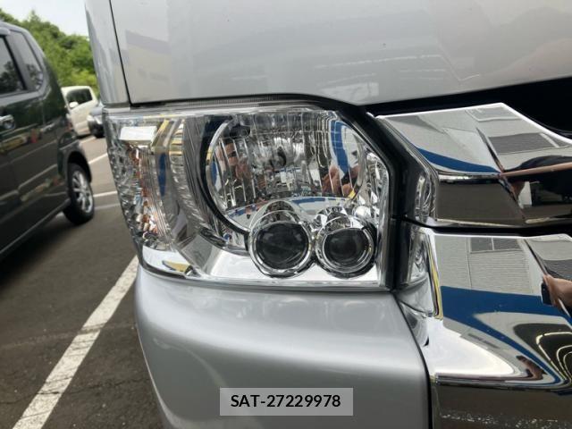 Toyota HIACE WAGON 2017-01 7562219-11