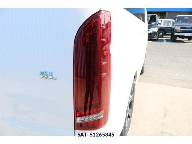Toyota HIACE WAGON 2023-01 7616939-19