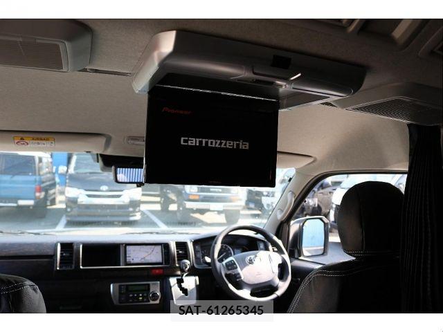 Toyota HIACE WAGON 2023-01 7616939-2