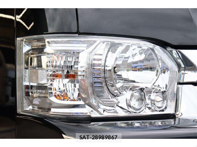 Toyota HIACE WAGON 2023-01 7616941-17