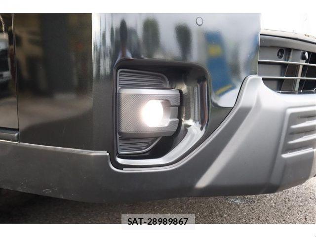 Toyota HIACE WAGON 2023-01 7616941-18