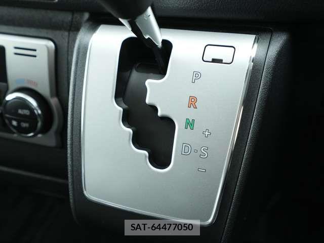 Toyota HIACE WAGON 2025-07 7616940-15