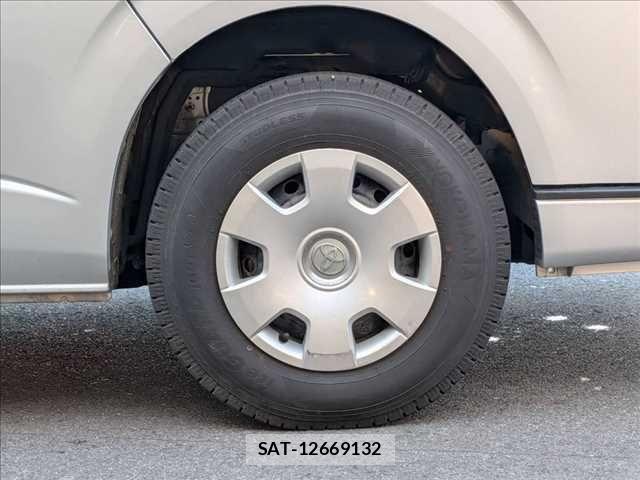Toyota HIACE WAGON 2011-06 7723934-12