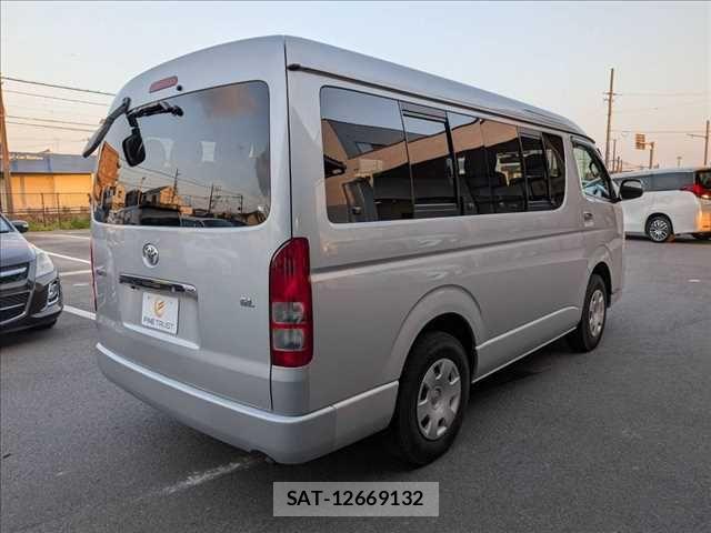 Toyota HIACE WAGON 2011-06 7723934-17