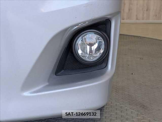 Toyota HIACE WAGON 2011-06 7723934-21