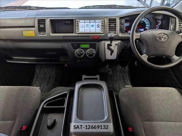 Toyota HIACE WAGON 2011-06 7723934-2