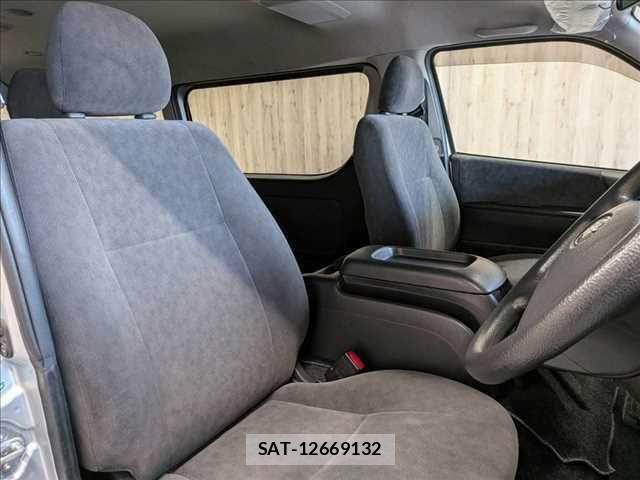 Toyota HIACE WAGON 2011-06 7723934-7