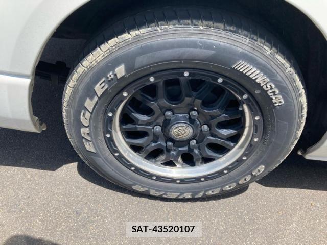 Toyota HIACE WAGON 2024-04 7723925-9