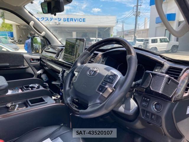 Toyota HIACE WAGON 2024-04 7723925-20