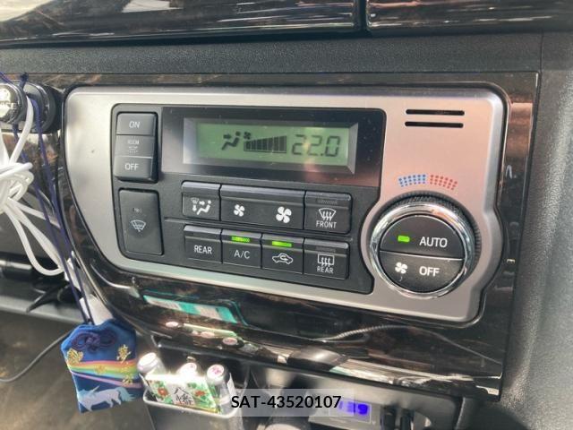 Toyota HIACE WAGON 2024-04 7723925-24