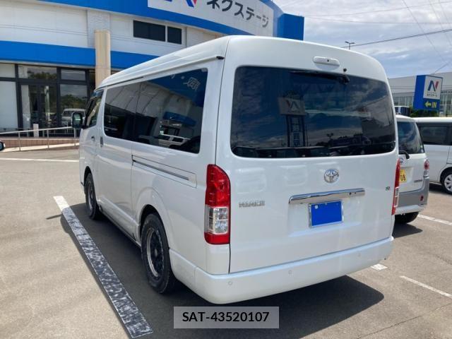 Toyota HIACE WAGON 2024-04 7723925-5