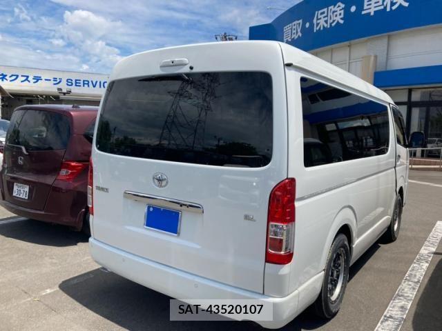 Toyota HIACE WAGON 2024-04 7723925-6