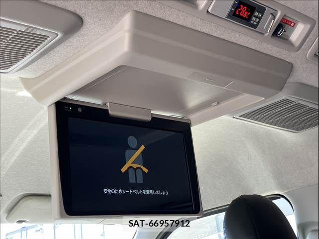Toyota HIACE WAGON 2022-02 7723924-17