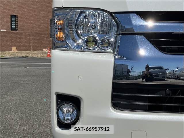 Toyota HIACE WAGON 2022-02 7723924-8
