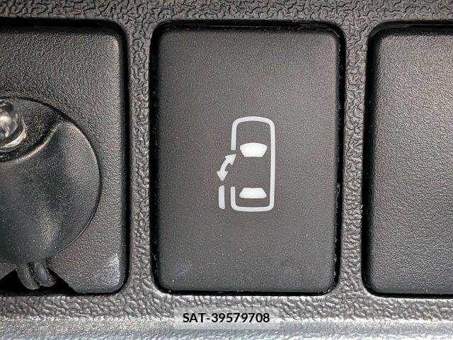 Toyota HIACE WAGON 2014-03 7723935-6