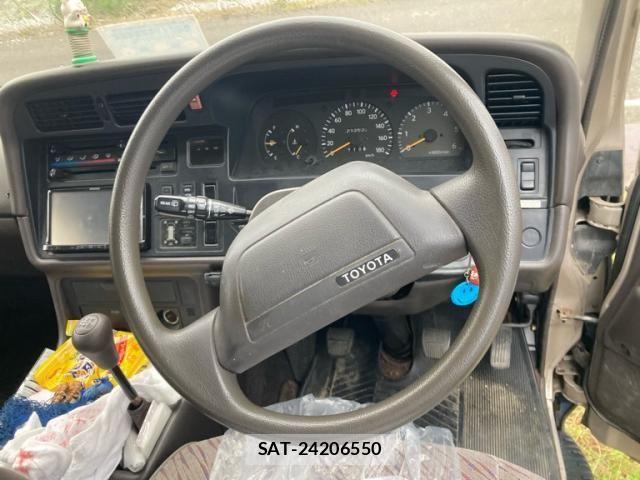 Toyota HIACE WAGON 1995-09 7723938-19