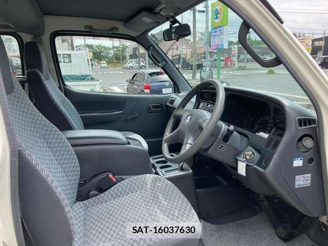 Toyota HIACE WAGON 2002-05 7785444-17