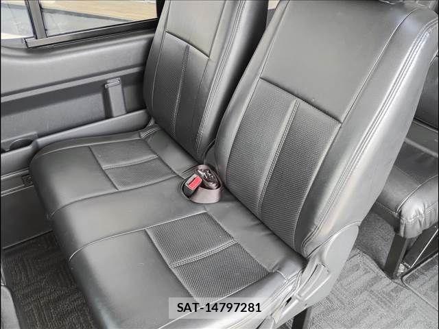 Toyota HIACE WAGON 2011-08 7785445-4