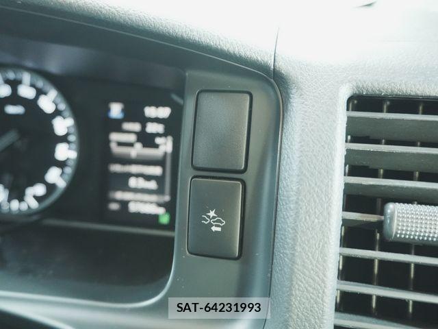 Toyota HIACE WAGON 2024-06 7785448-11