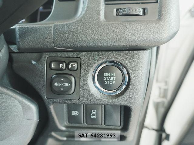 Toyota HIACE WAGON 2024-06 7785448-12