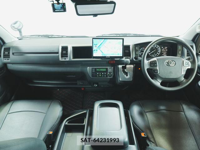 Toyota HIACE WAGON 2024-06 7785448-1