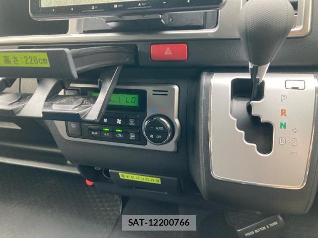 Toyota HIACE WAGON 2025-11 7876752-18