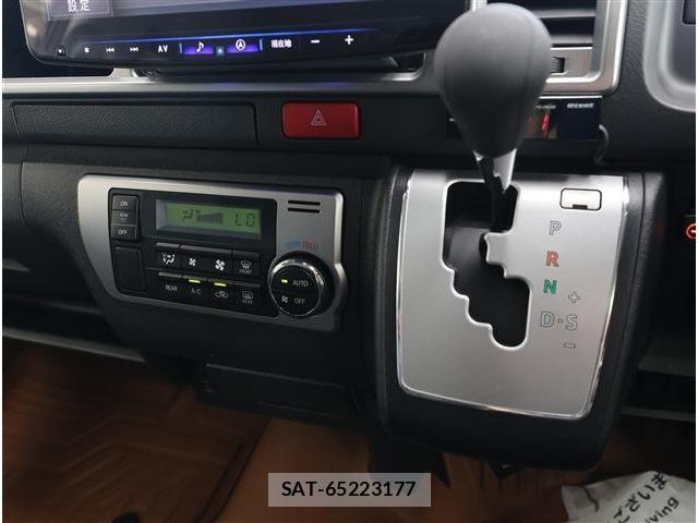 Toyota HIACE WAGON 2025-08 7876751-10