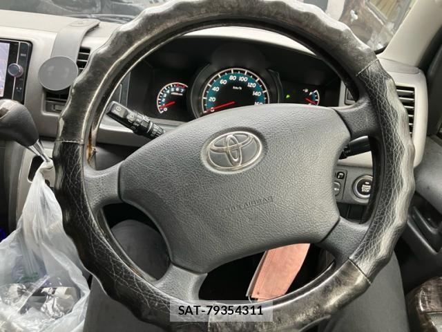 Toyota HIACE WAGON 2013-08 7876762-20