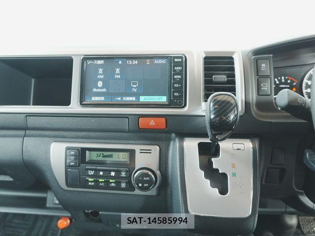 Toyota HIACE WAGON 2024-06 7876750-16