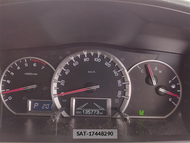 Toyota HIACE WAGON 2018-12 7902698-19