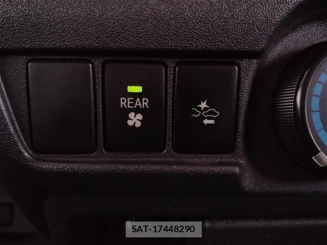 Toyota HIACE WAGON 2018-12 7902698-25