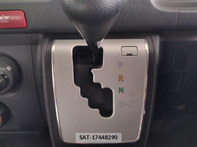 Toyota HIACE WAGON 2018-12 7902698-26
