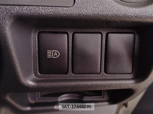 Toyota HIACE WAGON 2018-12 7902698-27