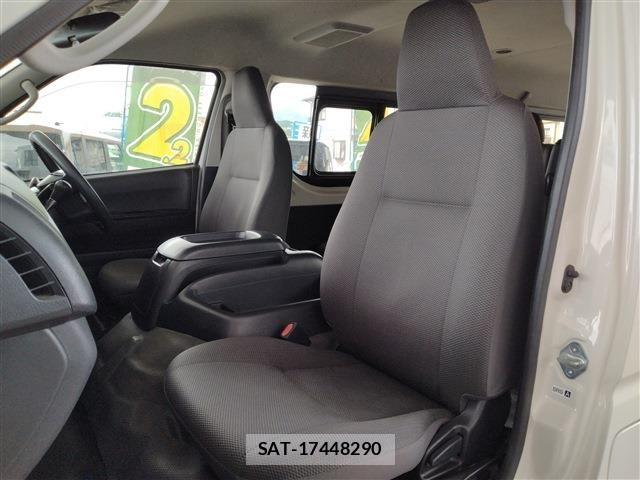 Toyota HIACE WAGON 2018-12 7902698-4
