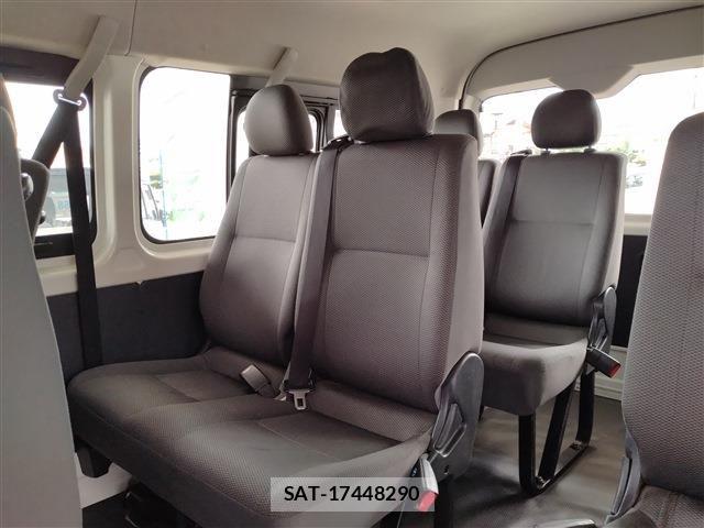 Toyota HIACE WAGON 2018-12 7902698-7