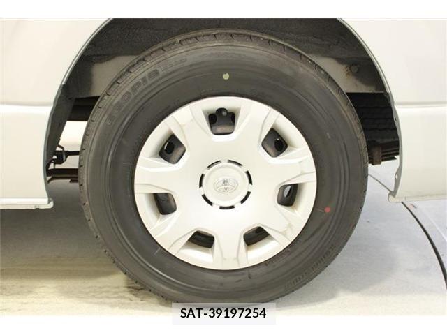 Toyota HIACE WAGON 2020-04 7961960-24