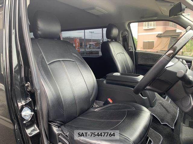 Toyota HIACE WAGON 2018-06 7961951-10