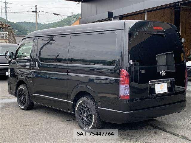 Toyota HIACE WAGON 2018-06 7961951-21