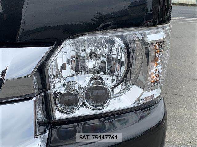 Toyota HIACE WAGON 2018-06 7961951-24
