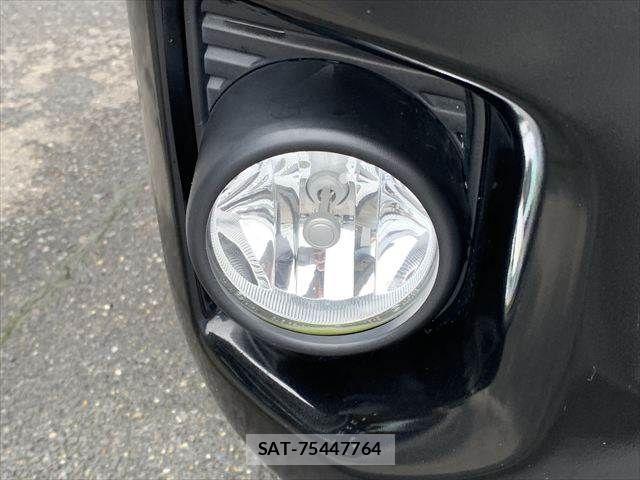 Toyota HIACE WAGON 2018-06 7961951-25
