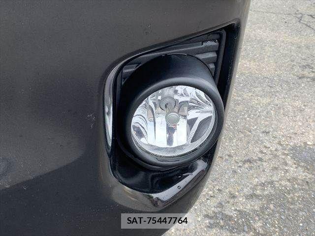 Toyota HIACE WAGON 2018-06 7961951-26