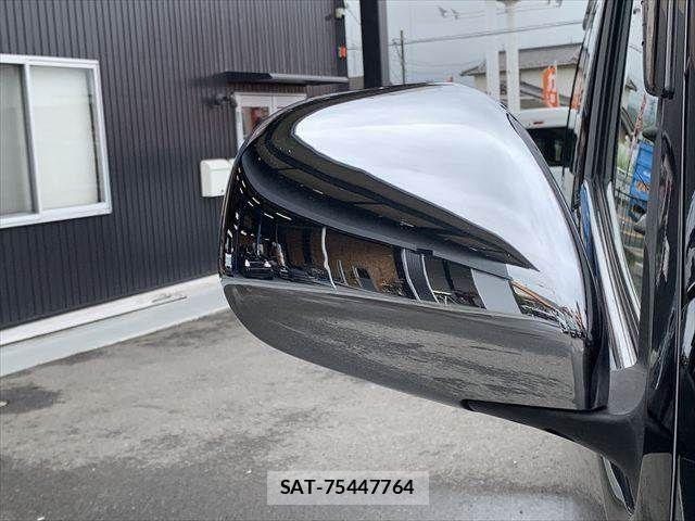 Toyota HIACE WAGON 2018-06 7961951-27