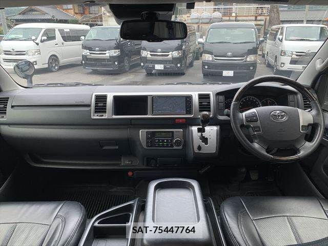 Toyota HIACE WAGON 2018-06 7961951-2