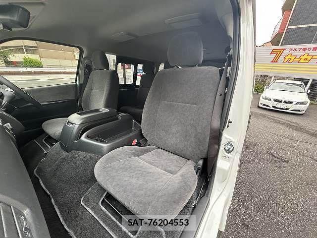 Toyota HIACE WAGON 2022-01 7961950-23