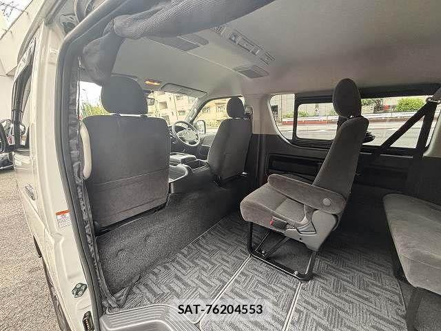 Toyota HIACE WAGON 2022-01 7961950-24